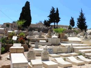 الاحتلال يسعى للاستيلاء على المقابر الإسلامية بالقدس