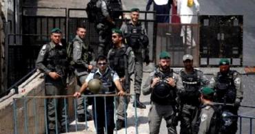 العدو الصهيونى يعتقل 30 فلسطينى بالضفة الغربية
