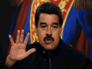 رئيس فنزويلا يطالب بمحاكمة قادة في المعارضة بتهمة 'الخيانة'