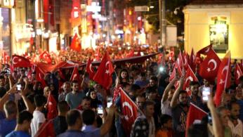 مفكر قطري: تركيا تنتقل رسمياً من الهيمنة العسكرية إلى الديموقراطية الحقيقية