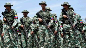 فنزويلا تجري استعراضا عسكريا ردا على العقوبات الأمريكية الجديدة
