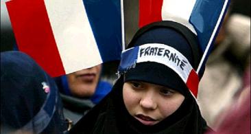 الظاهرة الإسلامية في فرنسا.. من السر إلى العلن